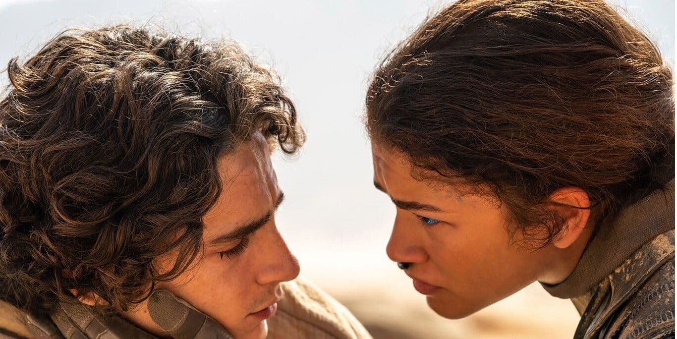 Fotograma de la película 'Dune: Parte dos' con Timothée Chalamet y Zendaya