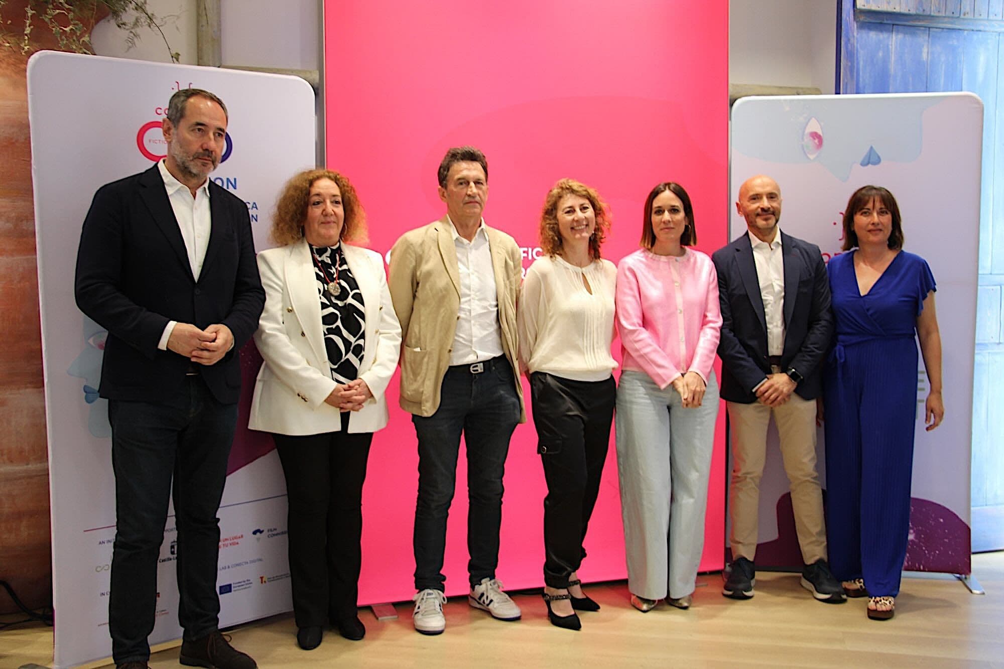 Foto de familia en la presentación de la novena edición de Conecta FICTION & ENTERTAINMENT