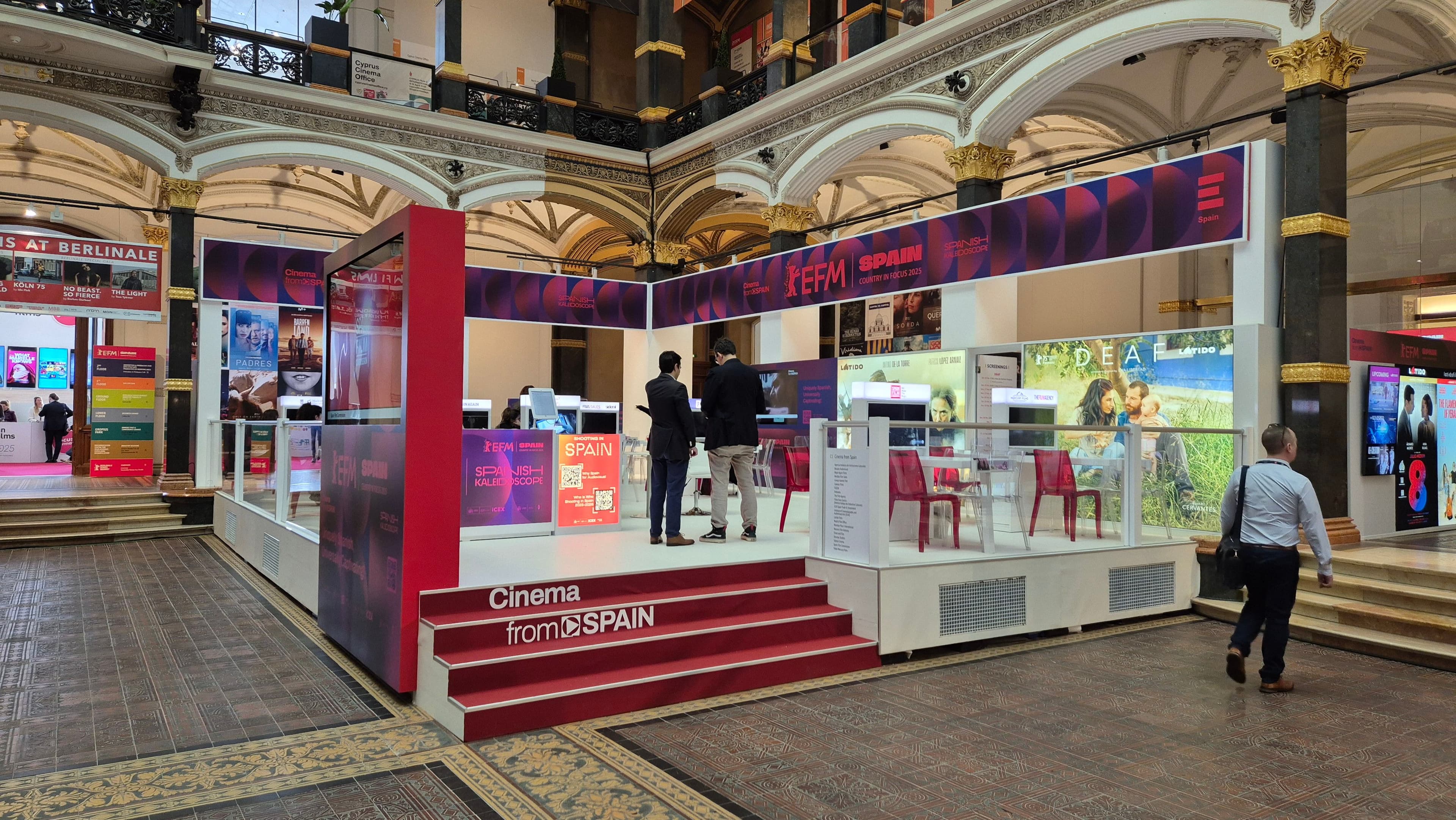 Panorámica del pabellón de España en el European Film Market 2025 de la Berlinale