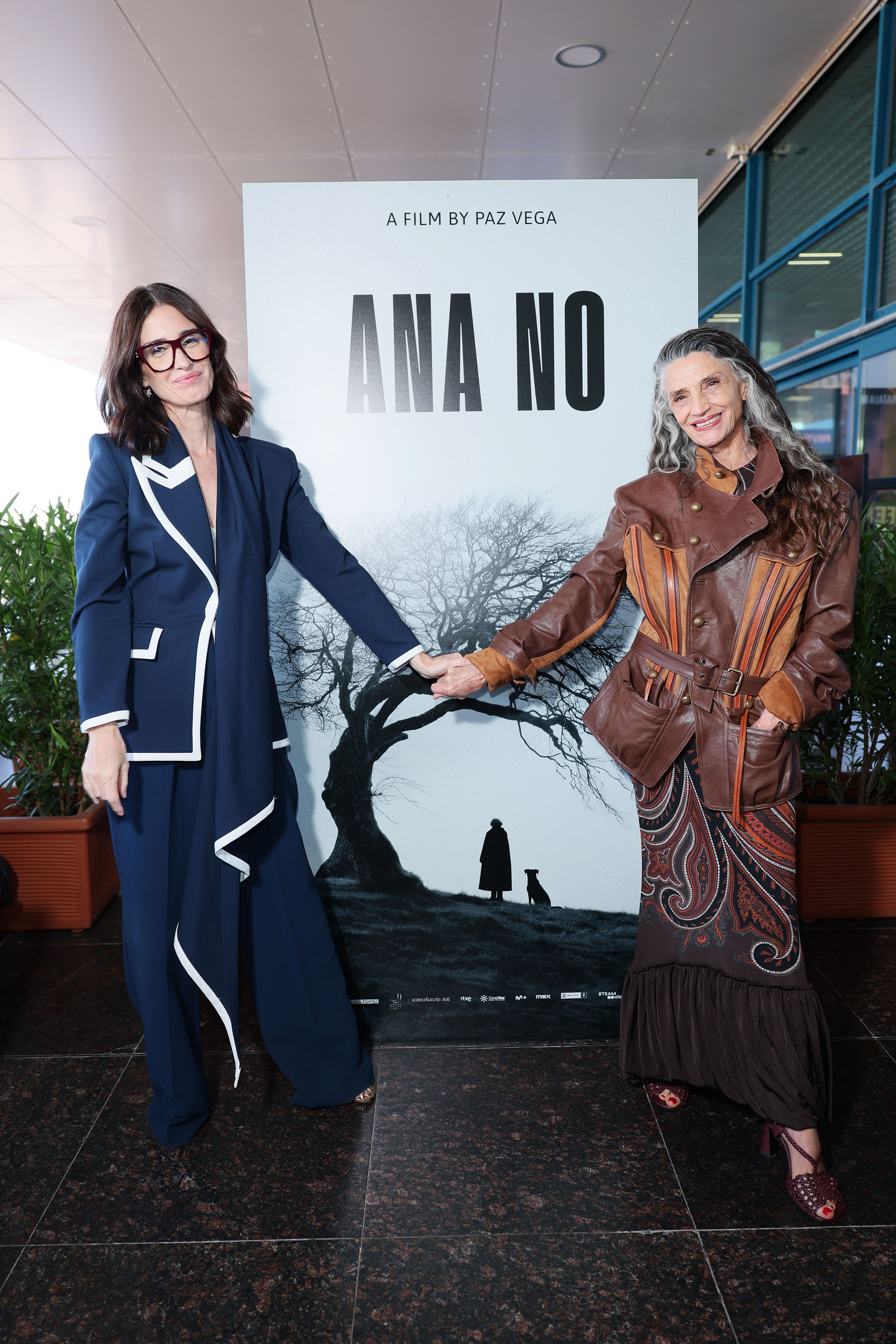 Paz Vega y Ángela Molina durante la presentación de 'Ana no' en el Marché de Cannes