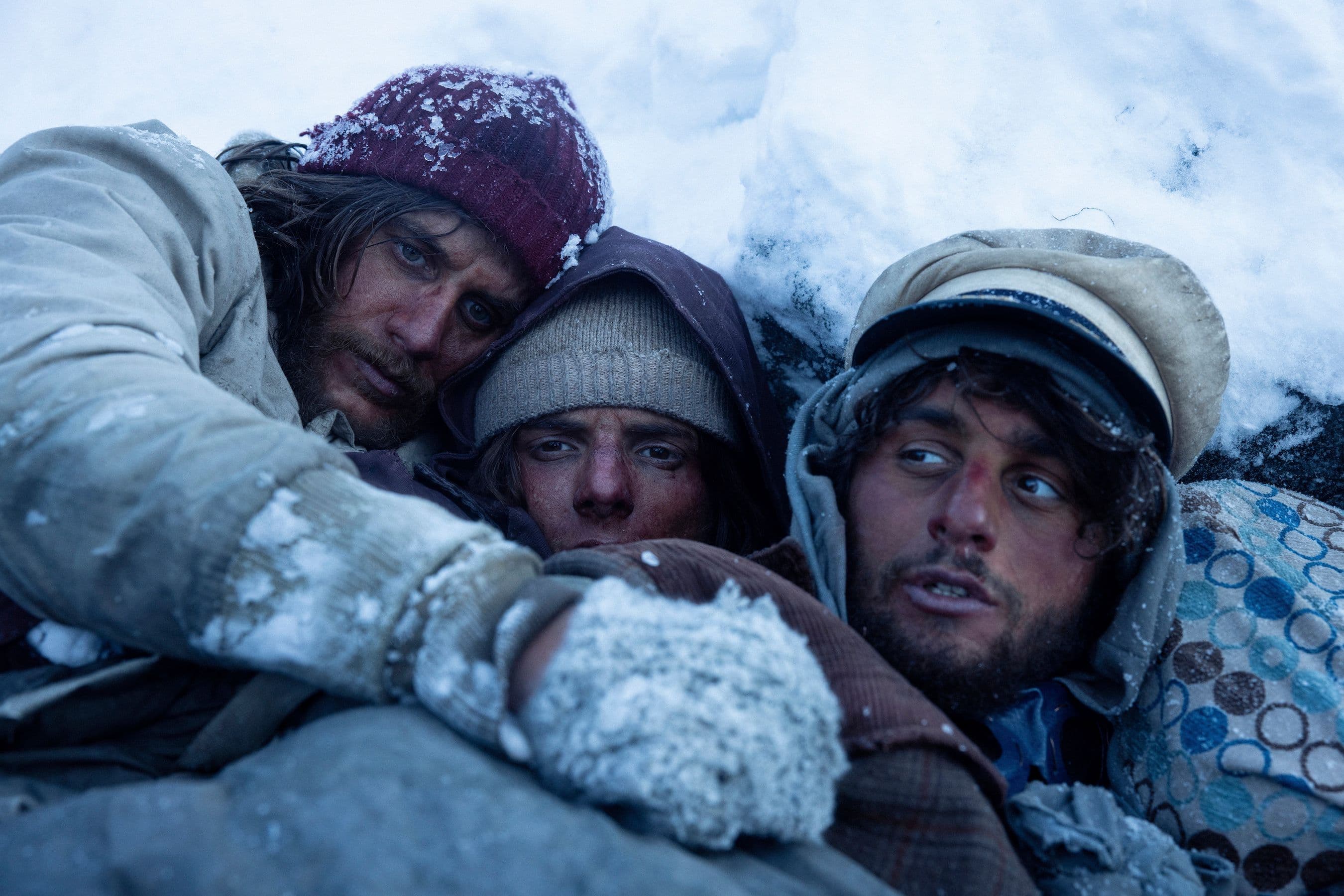 Fotografía promocional de la película 'La sociedad de la nieve', de Juan Antonio Bayona