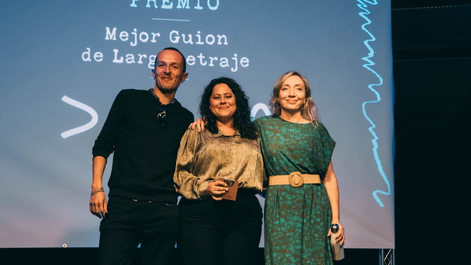 La guionista Esther Fernández Guerra recibe el premio DAMA al Mejor Guion de largometraje en IsLABentura 2024