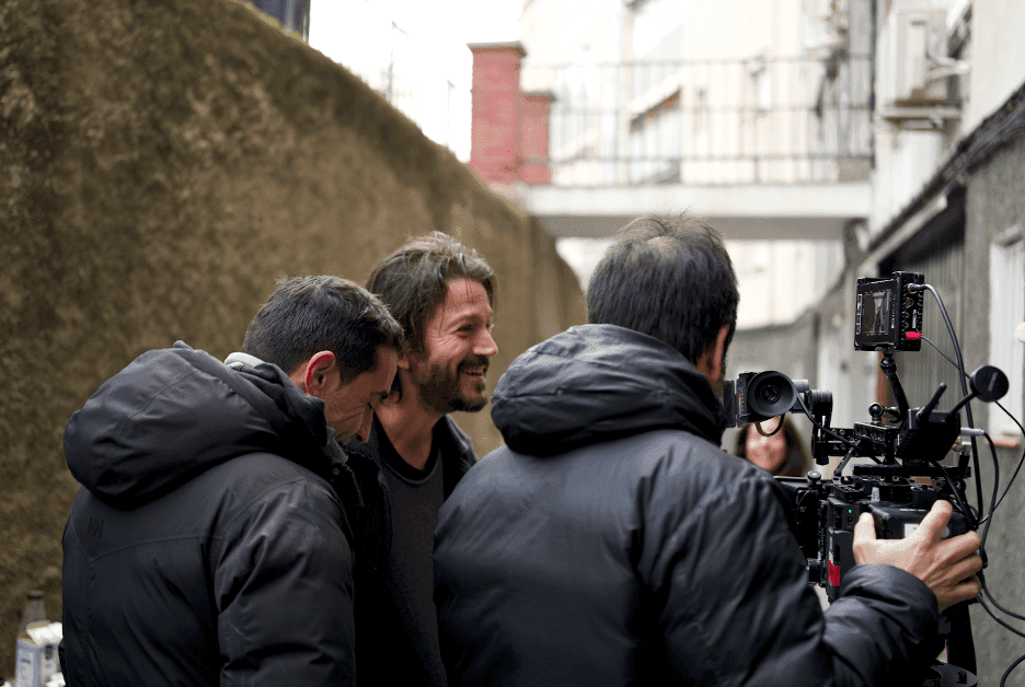 El actor y director Diego Luna durante el rodaje de 'Ceniza en la boca', en Ciudad de México