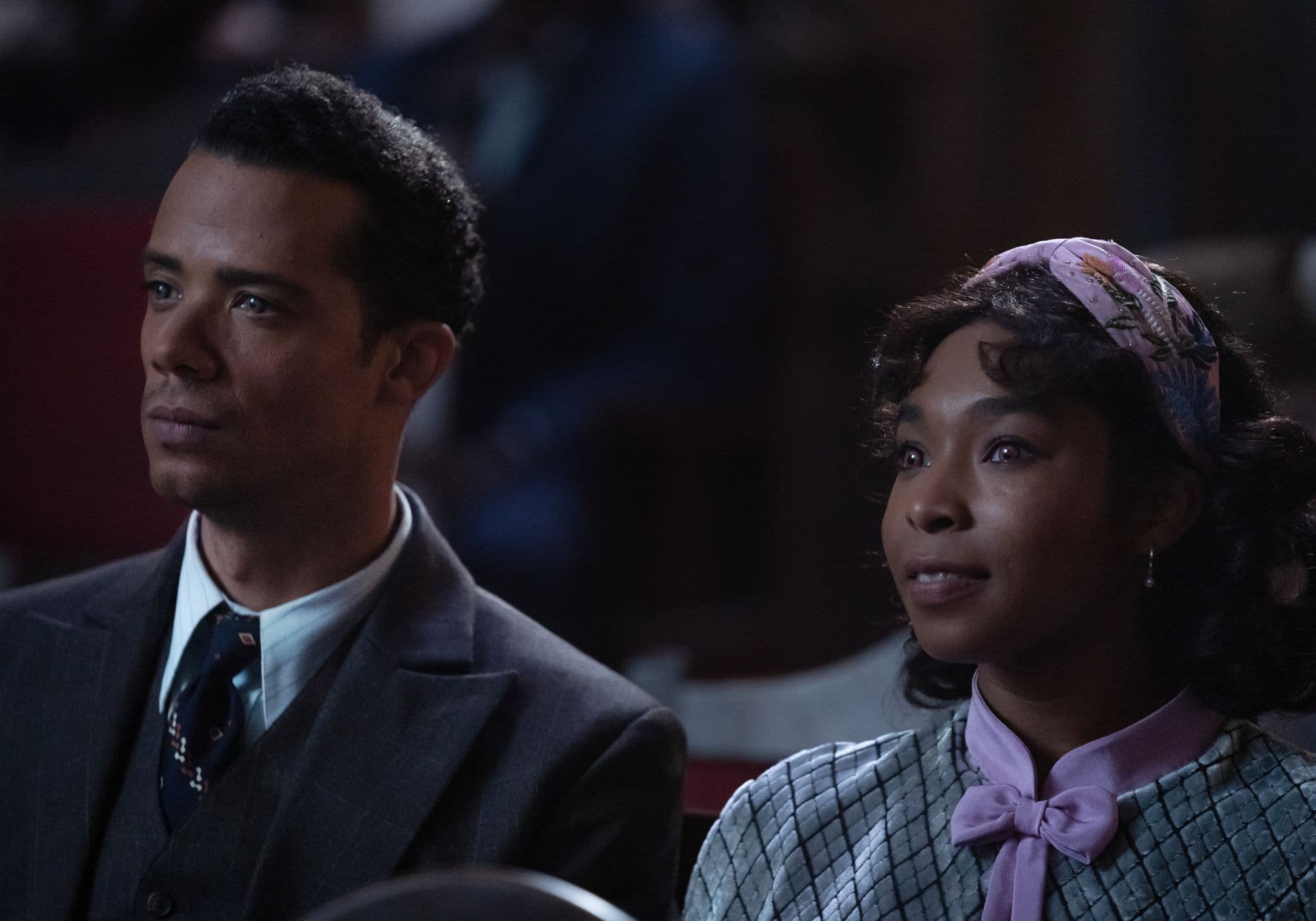 Fotograma de la segunda temporada de 'Entrevista con el vampiro',con Jacob Anderson y Delainey Hayles