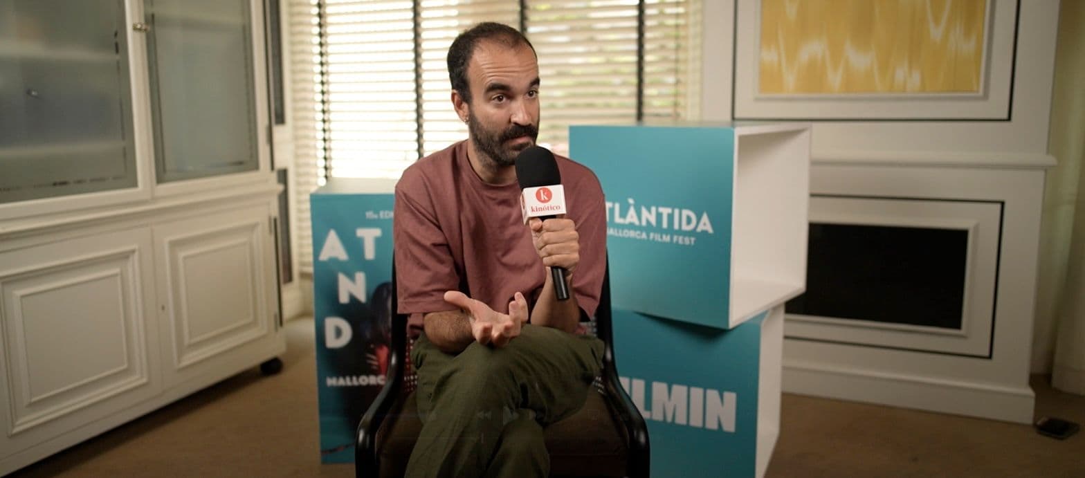 Eduard Sola, durante su entrevista con Kinótico en el Atlàntida Mallorca Film Fest